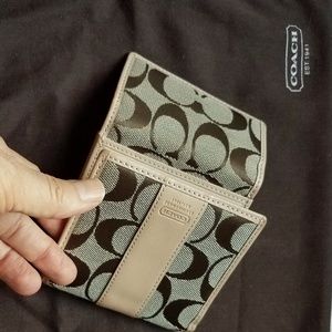 Coach Signature C Wallet  Tan Leather with Brown C